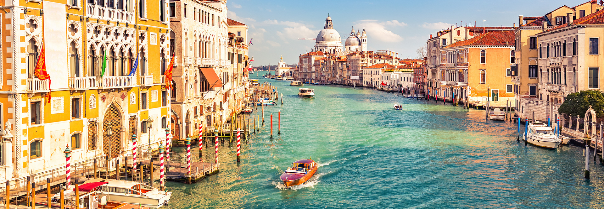 Canal Grande and Basilica di Santa Maria della Salute, Venice, Italy